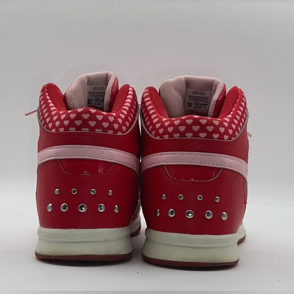 Reebok Classic Girls Size 5 Hi Top Sneakers Hearts Valentines Red Pink Cute - Picture 5 of 7